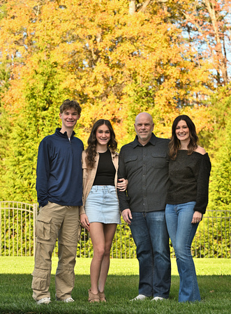 Tompkins_Family_2024_001